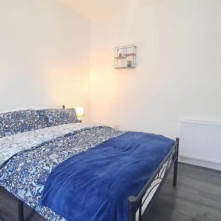 Cosy Room In Manor Park London Eksteriør billede